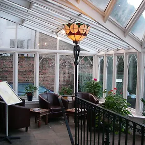 Knavesmire Manor And Leisure York